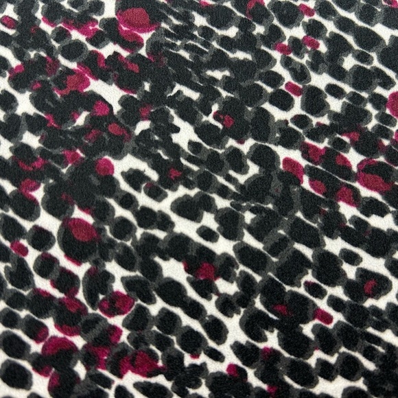 Ann Taylor Black, White, and Plum Patterned Layered Zip Tank Top - Picture 2 of 10